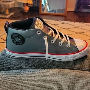 Converse Junior Leather Gray Size 4